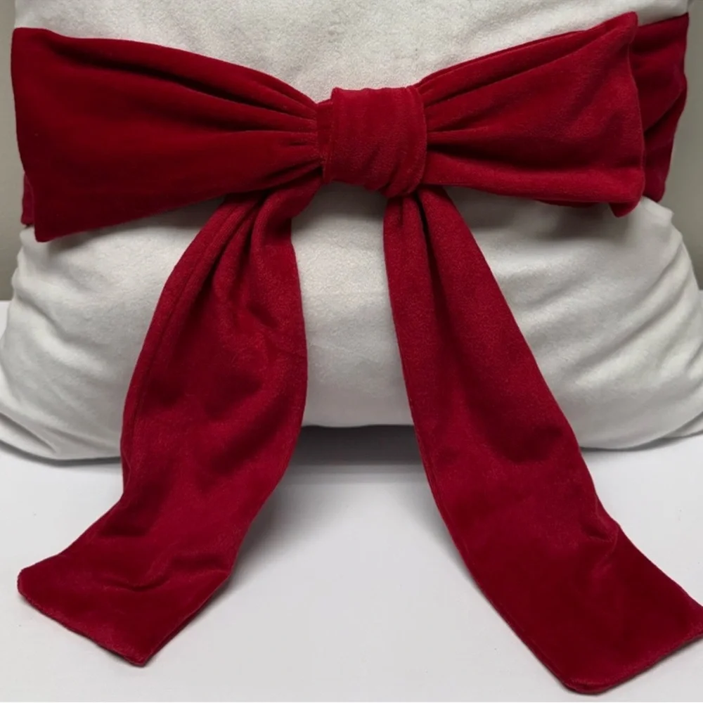 My Texas House White Velvet w/ Red Bow Large Accent Pillow, New!